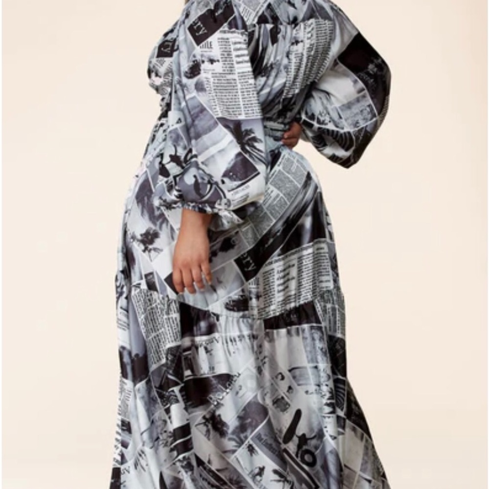 NWT L’ATISTE Large Newspaper Print Maxi Dress
